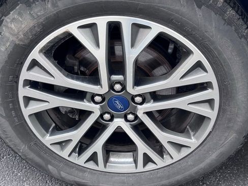 Used 2021 Ford Escape SEL image 21