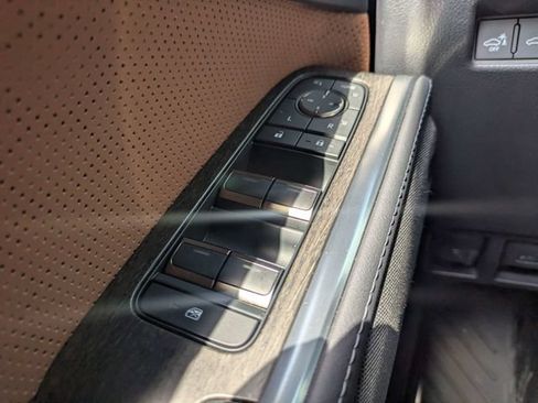 Used 2024 Lexus GX 550 w/ Accessory Package (31) AWD/4WD image 31