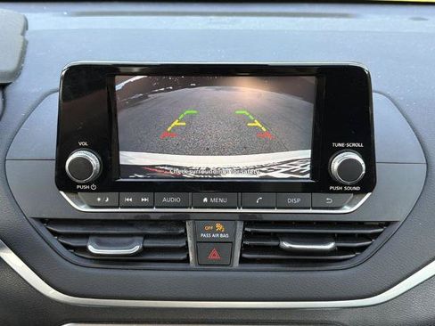 Certified 2023 Nissan Altima 2.5 S FWD image 3