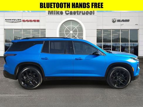 Used 2024 Chevrolet Traverse RS AWD/4WD image 3