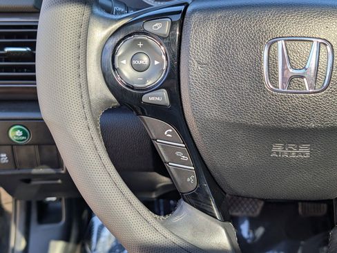 Used 2016 Honda Accord EX-L image 23