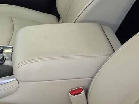 Used 2020 INFINITI QX60 Luxe w/ Essential Package FWD image 8