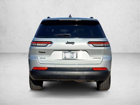 Used 2024 Jeep Grand Cherokee L Limited w/ Black Appearance Package AWD/4WD image 7