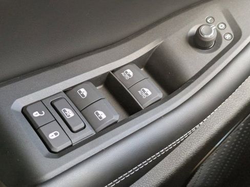 New 2025 Jeep Grand Cherokee Overland w/ Adv Protech Group III image 21