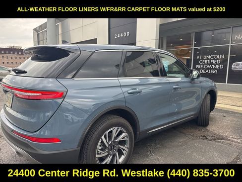 Used 2024 Lincoln Corsair AWD image 5