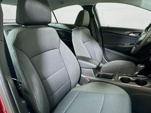 Used 2019 Chevrolet Cruze LT image 27