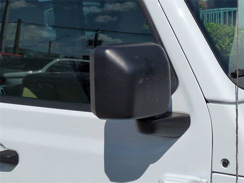 Used 2021 Jeep Wrangler Unlimited Sahara w/ Safety Group image 12