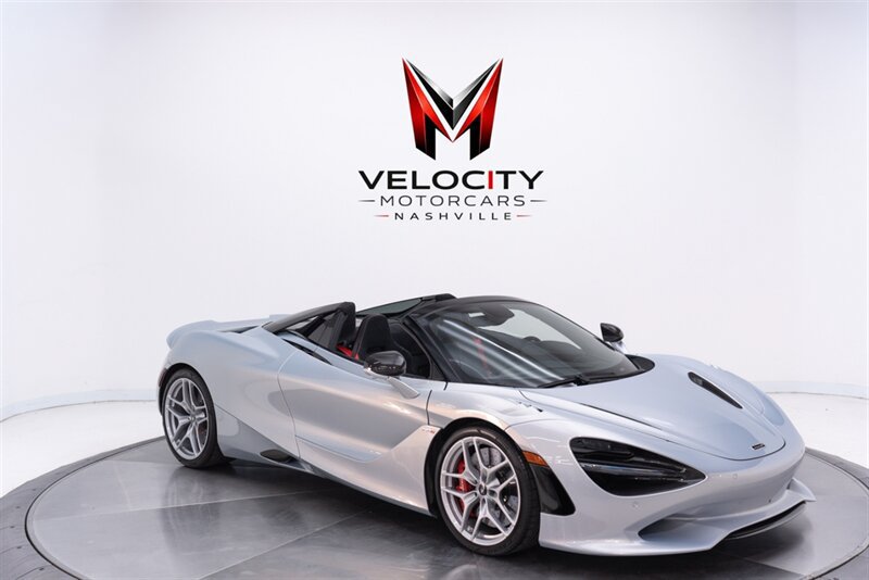 Used 2024 McLaren 750S Spider RWD image 12