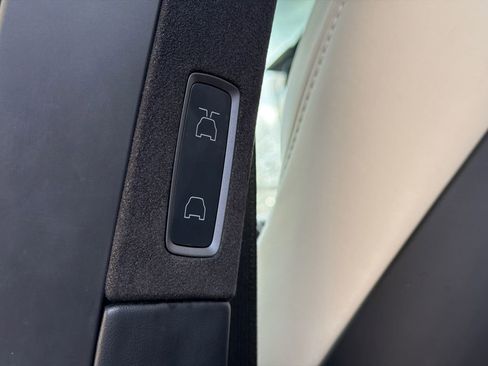 Used 2021 Tesla Model X Long Range image 27