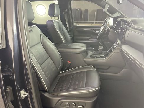 Used 2024 GMC Sierra 1500 AT4X image 28