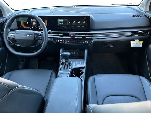 New 2026 Kia Sportage EX image 16