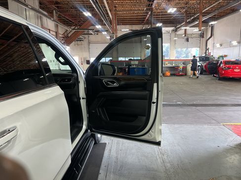 Certified 2022 Chevrolet Tahoe Premier AWD/4WD image 22