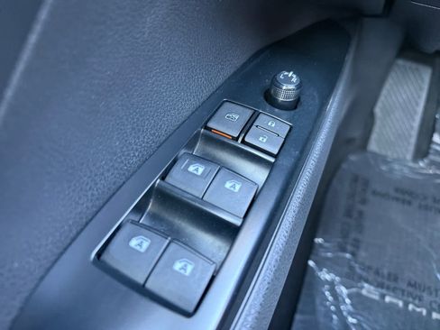 Used 2019 Toyota Camry LE image 27