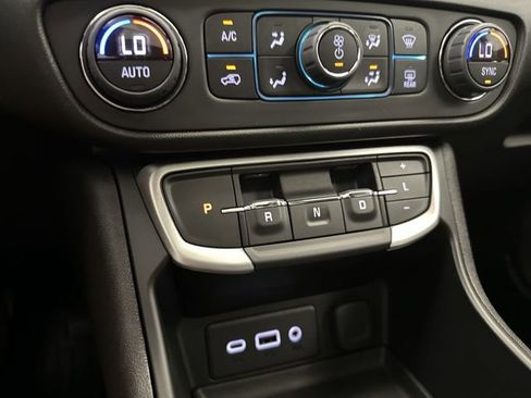 Used 2023 GMC Terrain SLE w/ Driver Convenience Package AWD/4WD image 24