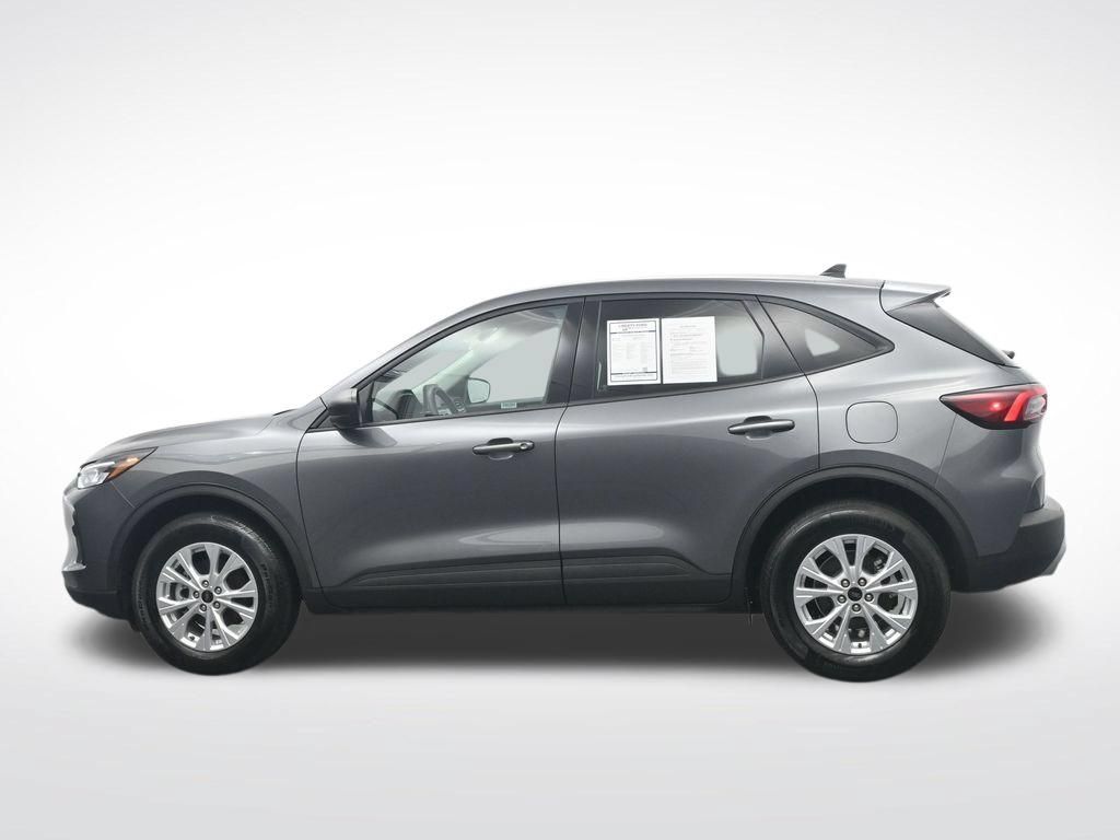 Used 2025 Ford Escape Active AWD/4WD image 10
