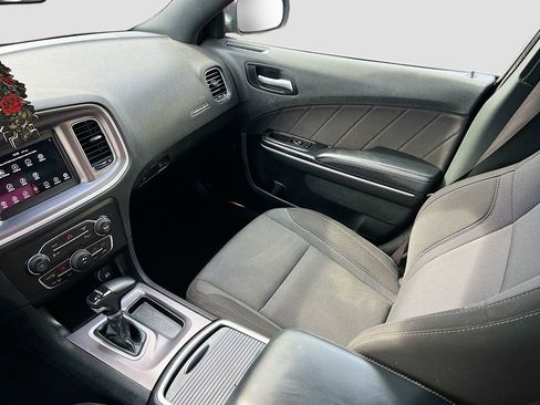 Used 2022 Dodge Charger SXT image 19