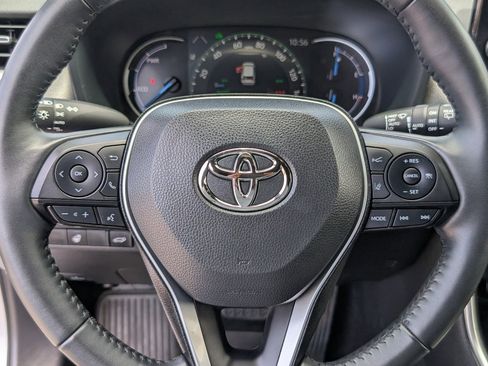 Used 2024 Toyota RAV4 XSE w/ Weather Package AWD/4WD image 18