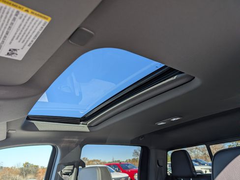 Used 2024 GMC Sierra 1500 Denali w/ Denali Reserve Package image 15