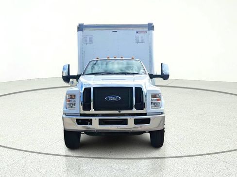 Used 2023 Ford F650 2WD Regular Cab Super Duty image 3
