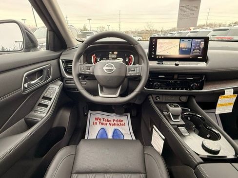 New 2026 Nissan Rogue Platinum w/ Platinum Premium Package image 23