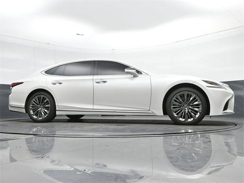 Used 2018 Lexus LS 500 AWD w/ Luxury Package image 35