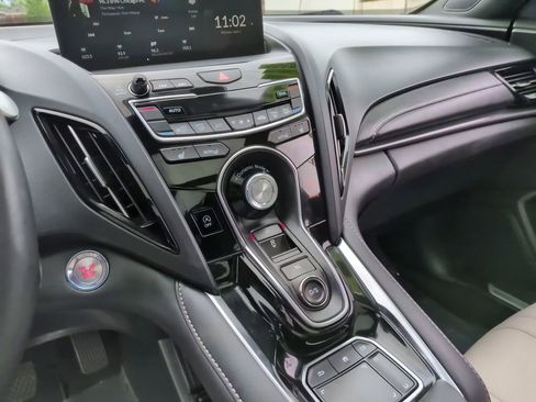 Used 2025 Acura RDX SH-AWD image 27