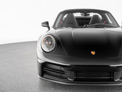 Used 2026 Porsche 911 Targa 4S AWD/4WD image 38