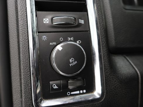 Used 2018 RAM 3500 Laramie image 42