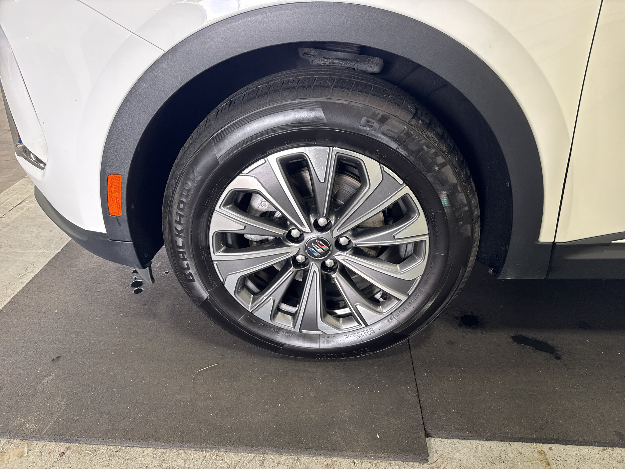 Certified 2024 Buick Envision Preferred AWD/4WD image 24