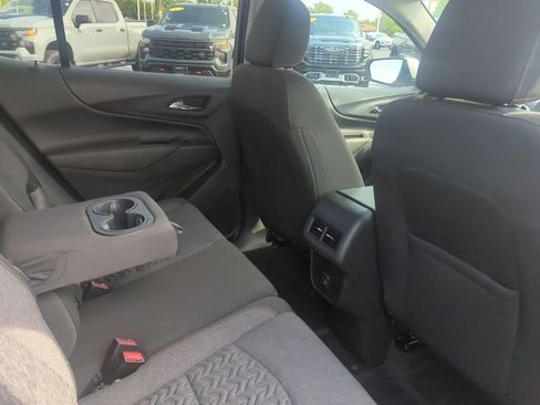 Certified 2024 Chevrolet Equinox LT FWD image 18