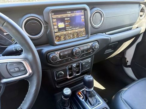 Used 2023 Jeep Wrangler Sahara w/ Cold Weather Group image 27