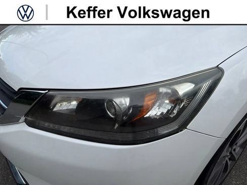 Used 2014 Honda Accord Sport image 9