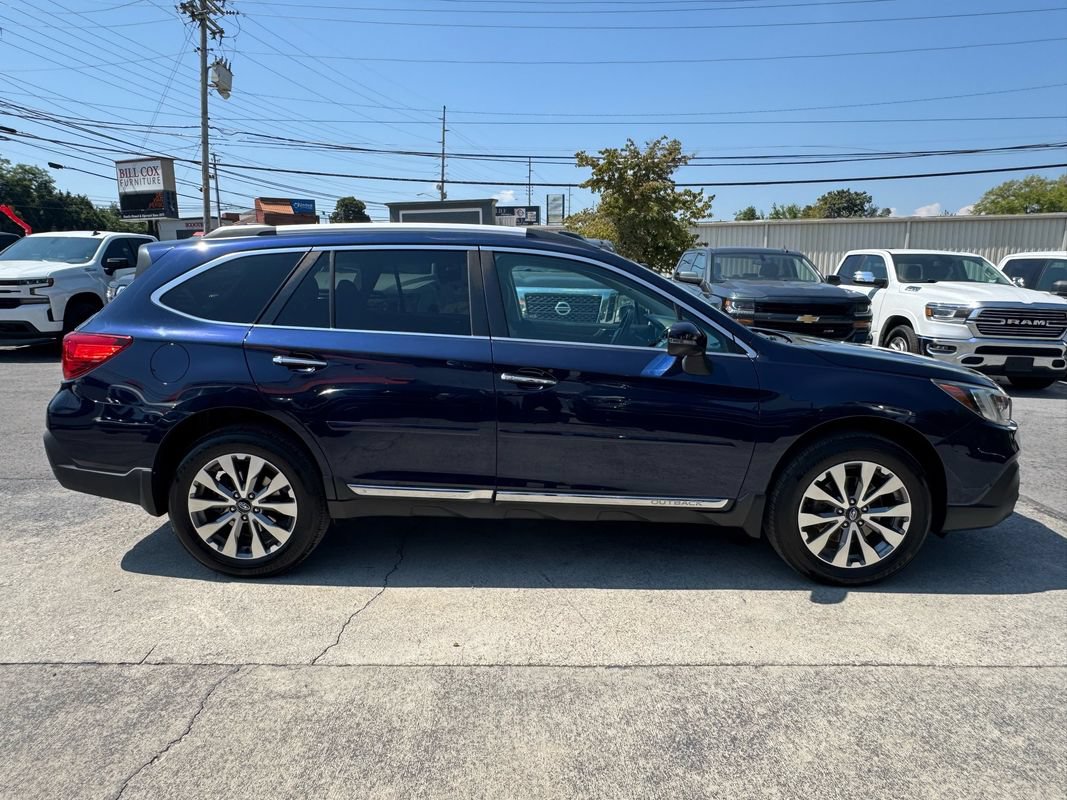 Used 2018 Subaru Outback 2.5i Touring AWD/4WD image 7