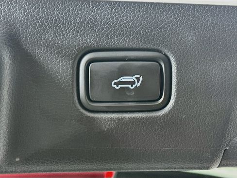 Used 2025 Hyundai Palisade SEL FWD image 32