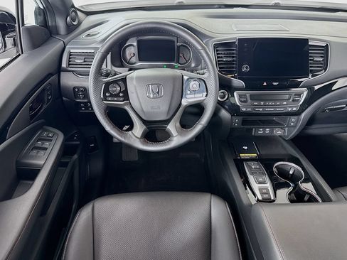Certified 2024 Honda Passport Black Edition image 19