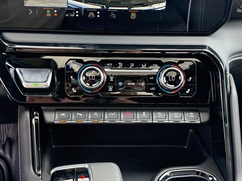 New 2026 GMC Sierra 1500 AT4X AWD/4WD image 24