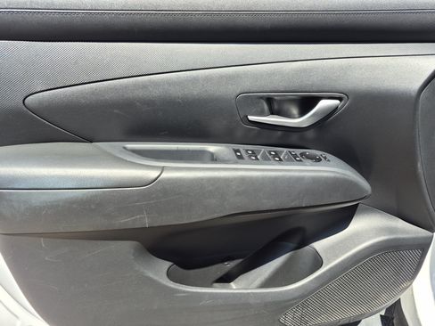 Used 2025 Hyundai Tucson SEL AWD/4WD image 14