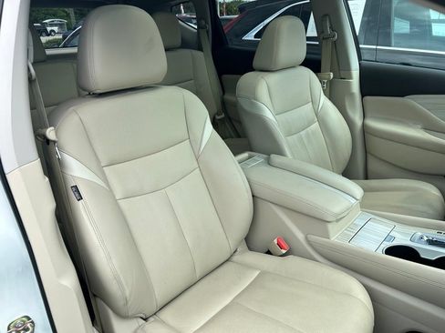 Used 2016 Nissan Murano Platinum w/ Platinum Technology Package FWD image 44