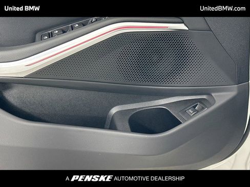 Used 2025 BMW 330i Sedan w/ Convenience Package RWD image 19