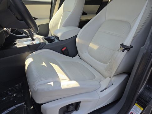 Used 2020 Jaguar E-PACE SE AWD/4WD image 26