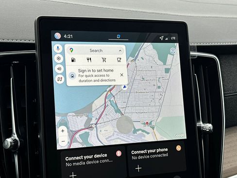 New 2026 Volvo XC90 B5 Plus w/ Protection Package image 17