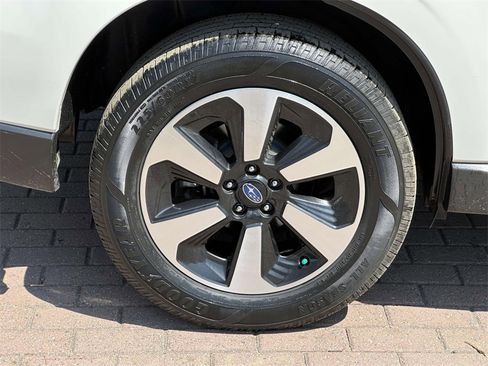 Used 2018 Subaru Forester 2.5i w/ Alloy Wheel Package image 27