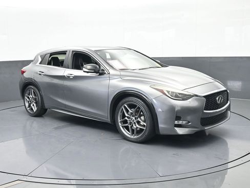 Used 2017 INFINITI QX30 Sport w/ Sport Leather Package image 8