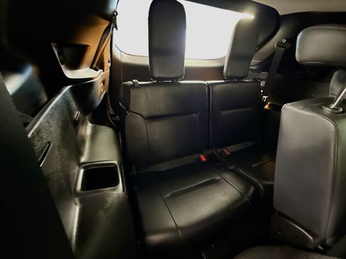 Used 2023 Mitsubishi Outlander SE image 41