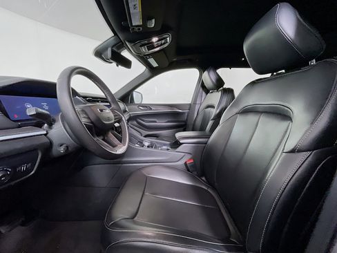 Used 2024 Jeep Grand Cherokee L Limited w/ Luxury Tech Group II image 13