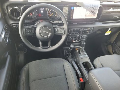 New 2025 Jeep Gladiator Sport image 9