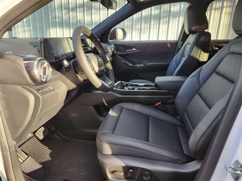 New 2026 Chevrolet Equinox LT w/ Convenience Package II image 18