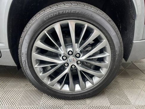 New 2026 Buick Enclave Avenir w/ Super Cruise Package AWD/4WD image 4