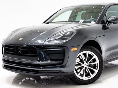 Used 2024 Porsche Macan AWD/4WD image 2