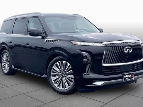 Used 2025 INFINITI QX80 Sensory AWD/4WD image 3